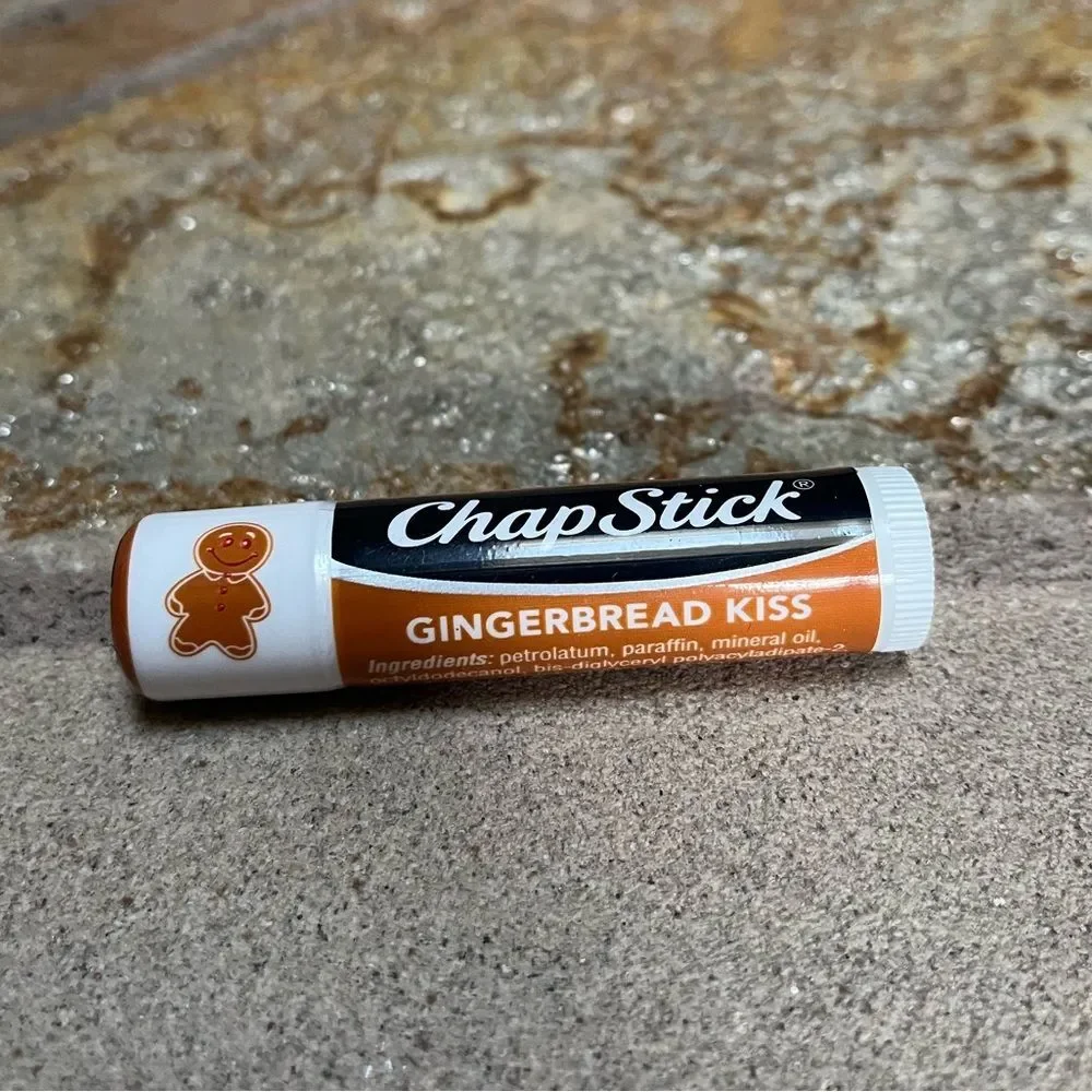 RARE Discontinued Sealed Chapstick Gingerbread Kiss NWT Holiday Christmas htf